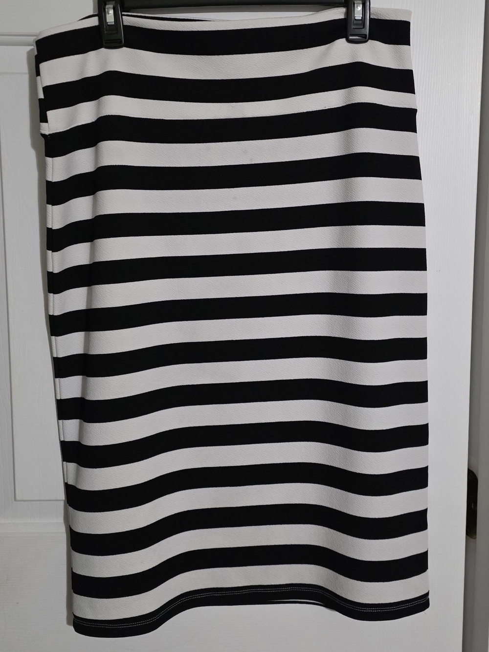LuLaRoe Black and White Striped Pencil Skirt
